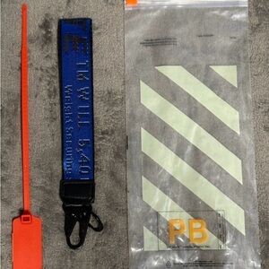 OFF-WHITE Lanyard Keychain Industrial Clasp Blue and Black With new Zip-Tie